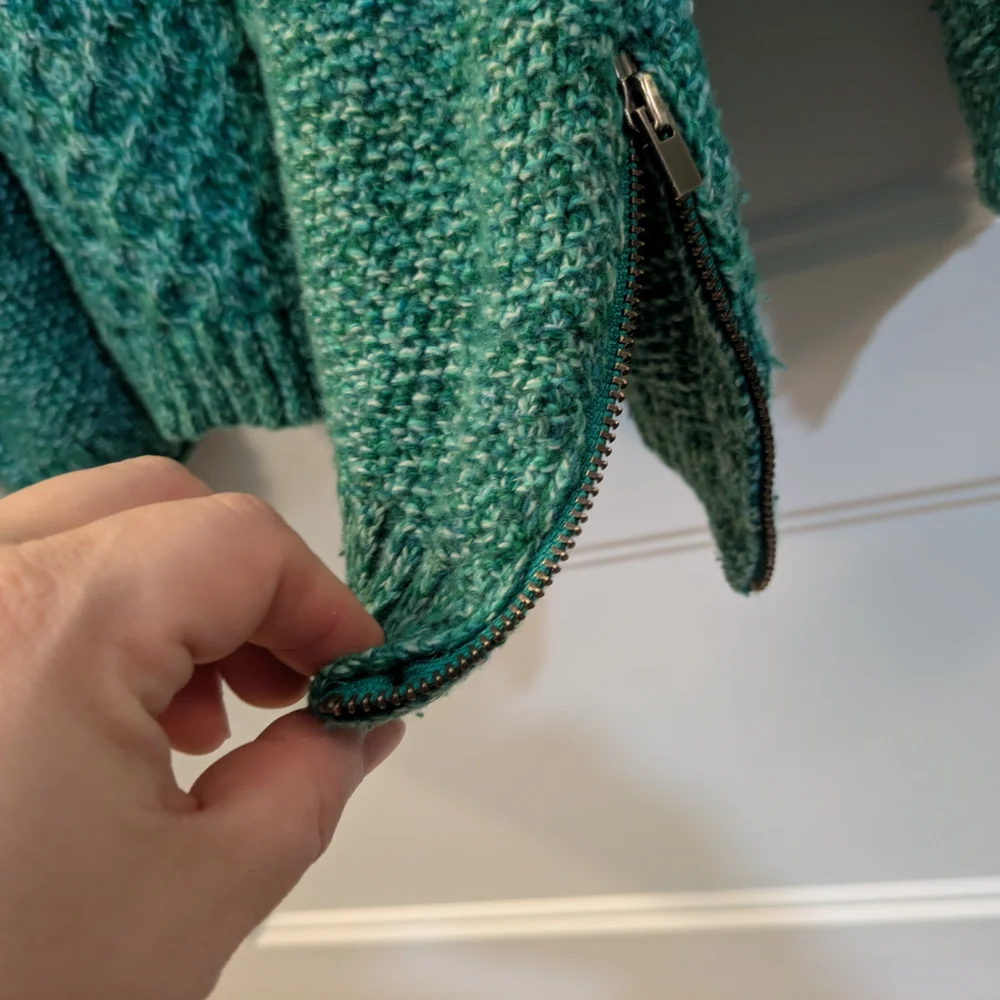 Talbot's Women's Green Sweater - Picture 7 of 11